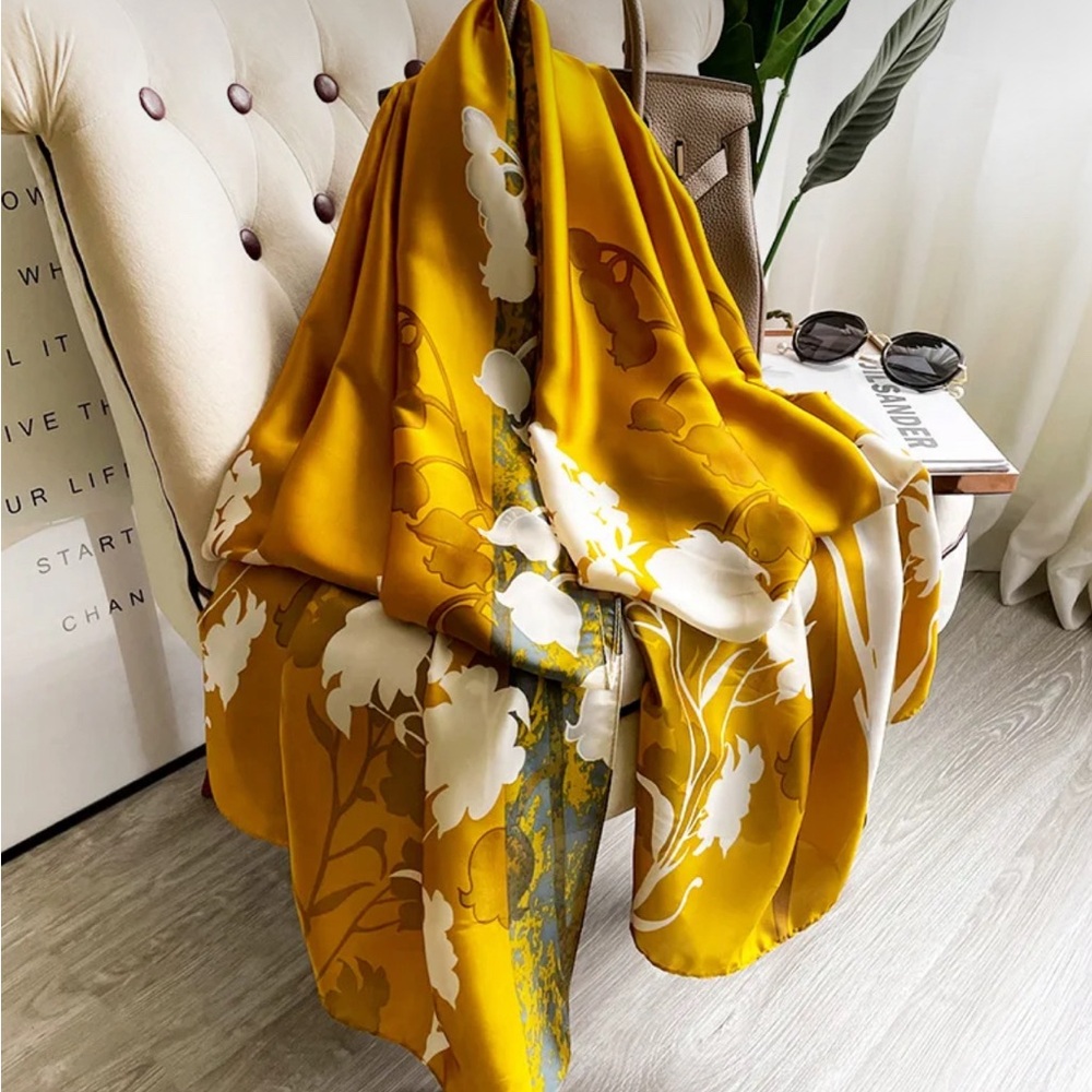 New Fashion Silk Autumn Winter Lady bandanna foulard Scarf Women Luxury